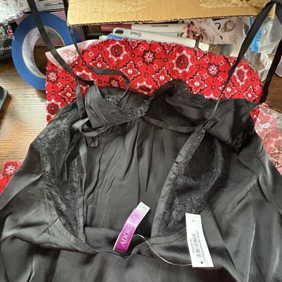 Black Slip - Picture 6 of 8